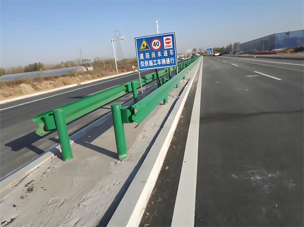 三沙公路护栏守护安全横跨多个行业的应用